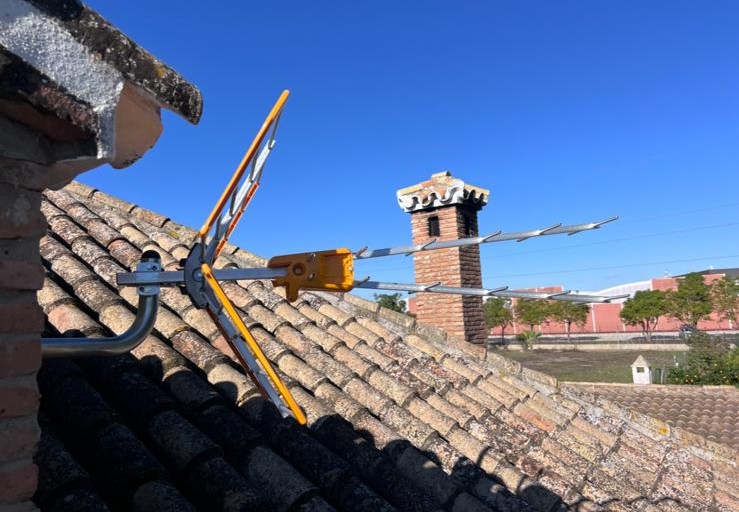 Antenistas para instalación de parabólicas y TDT en Sevilla